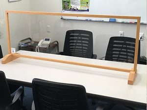 住まいる工房　パーテーション